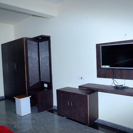 Hotel Souparnika 사가르 외부 사진