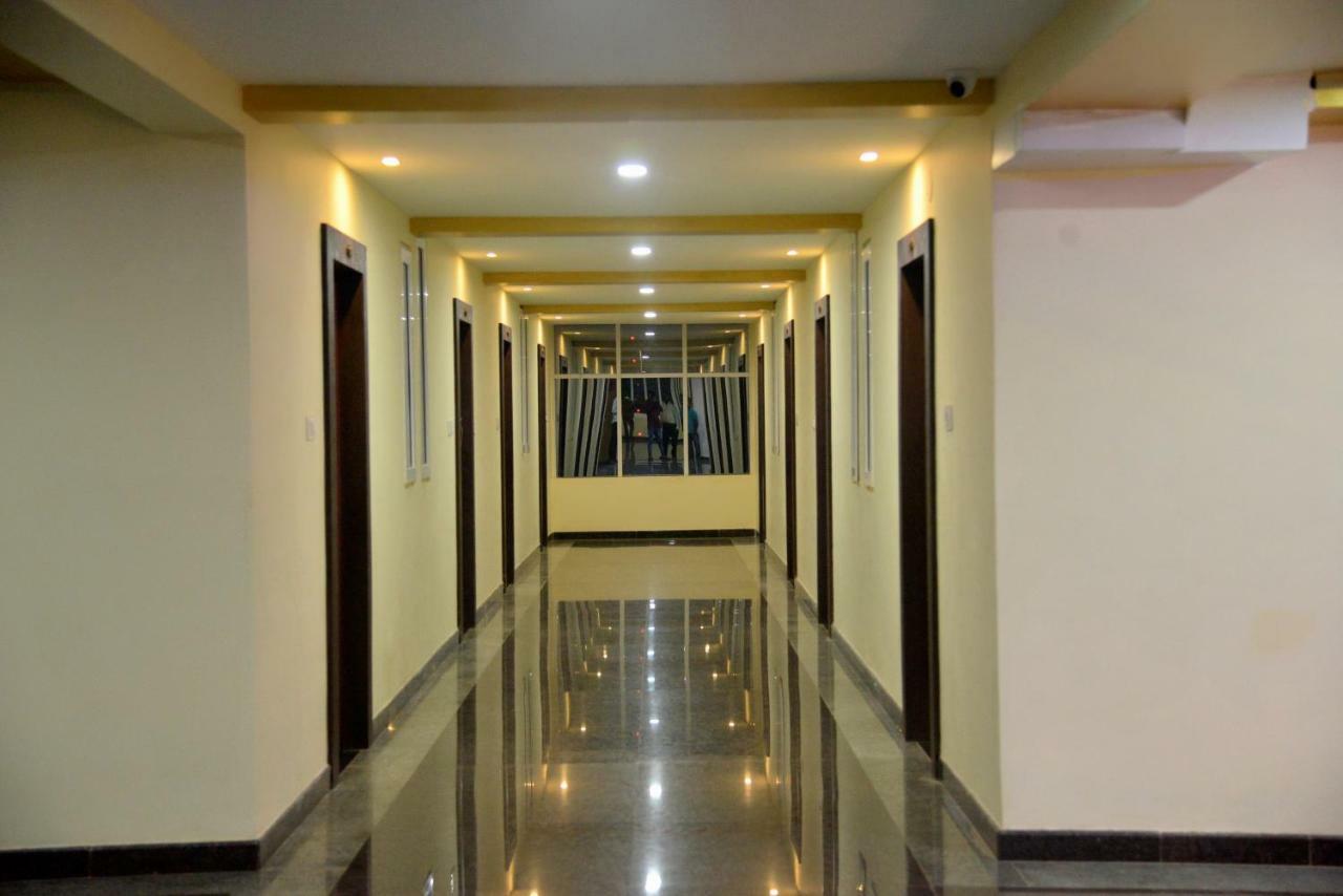Hotel Souparnika 사가르 외부 사진