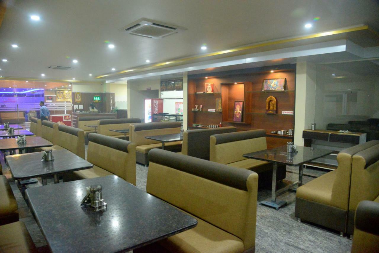 Hotel Souparnika 사가르 외부 사진