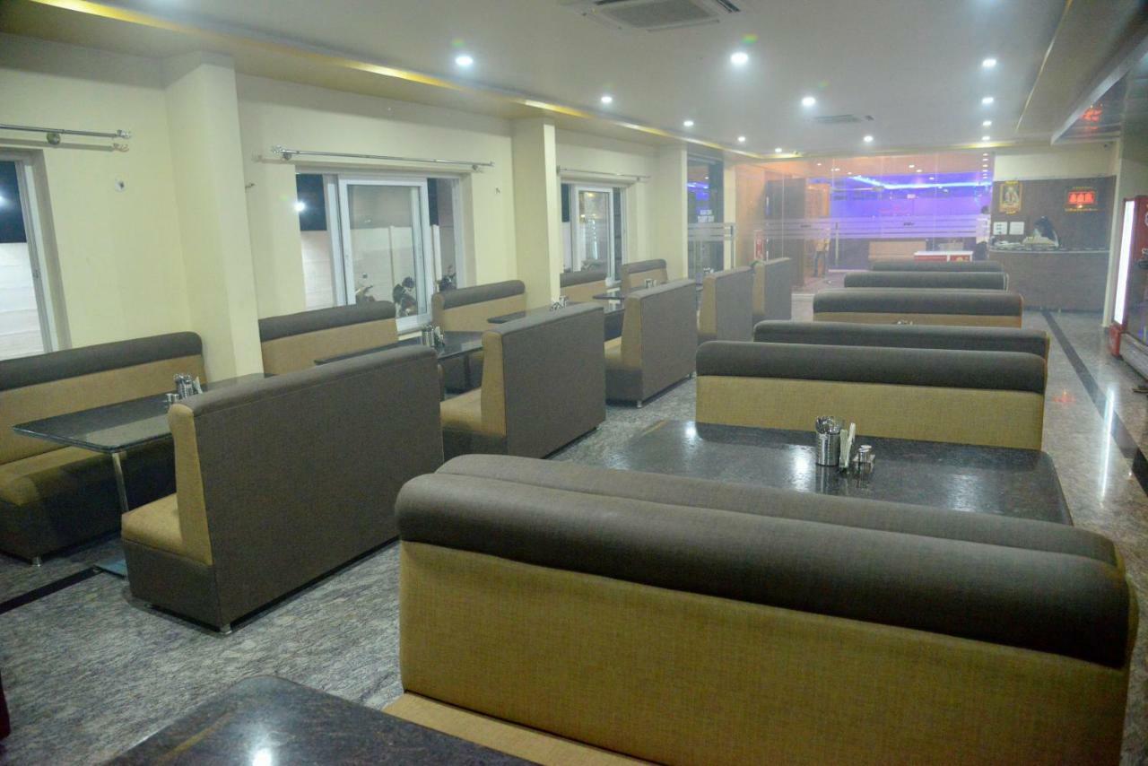 Hotel Souparnika 사가르 외부 사진