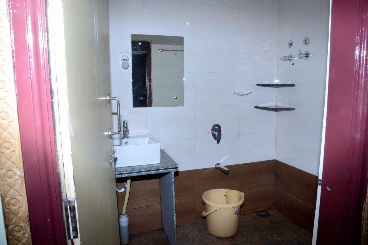 Hotel Souparnika 사가르 외부 사진